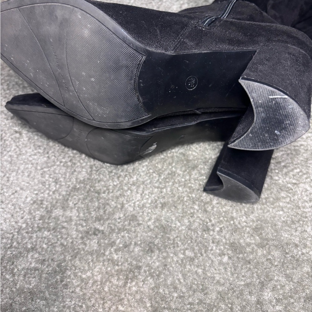 Marc Fisher Suede Pointed Toe Black Women's Knee High Boots size 9 - Picture 3 of 5